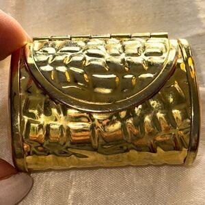 Small alligator look gold hinge top trinket‎ box that looks like a clutch purse
